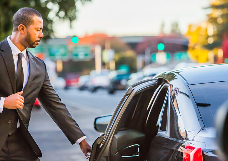 ExecuCar Los Angeles is Best Limousine Service Provider of El Segundo