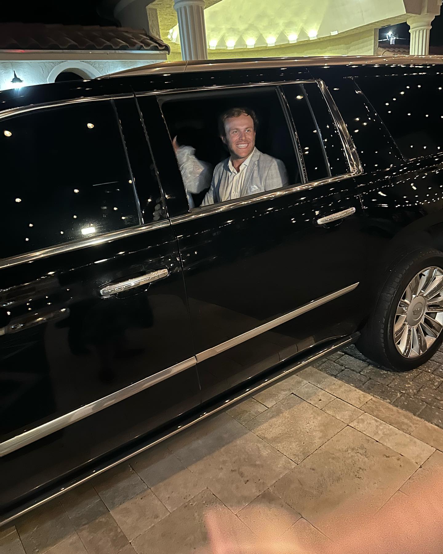 Royal Rides Limousine & Black Car Service is Best Limousine Service Provider of Dallas