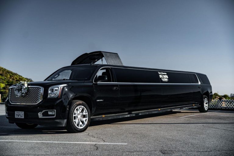 Illustrative luxury suvs for Bayside Airport Limo in Bayside, New York