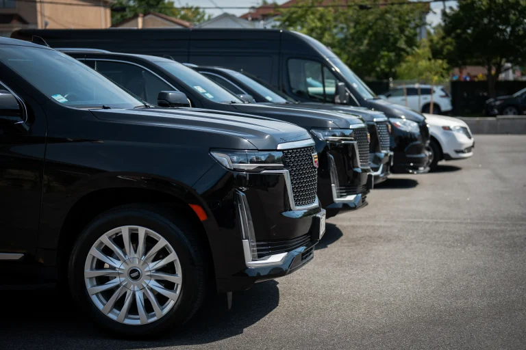 Illustrative airport transportation for Pure Luxury Wine Tours in Sonoma, Sonoma County, California